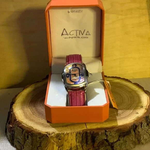 Vintage Activa Watch Swiss Rhinestone Crystal Bezel Brown Faux Croc Strap 30M Activa | Accessories | Activa Swiss Made Pink Watch 495494  main image 4